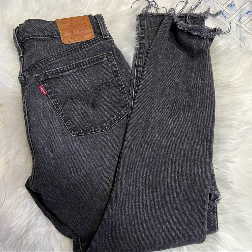 Levi's black jeans zise w28